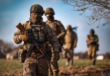 РФ втрачає сили та території: у війні настав переломний момент Українські військові на фронті