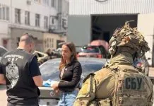 СБУ проводить обшуки у харківської автоблогерки Обшуки у волонтерки Анни Крівуц