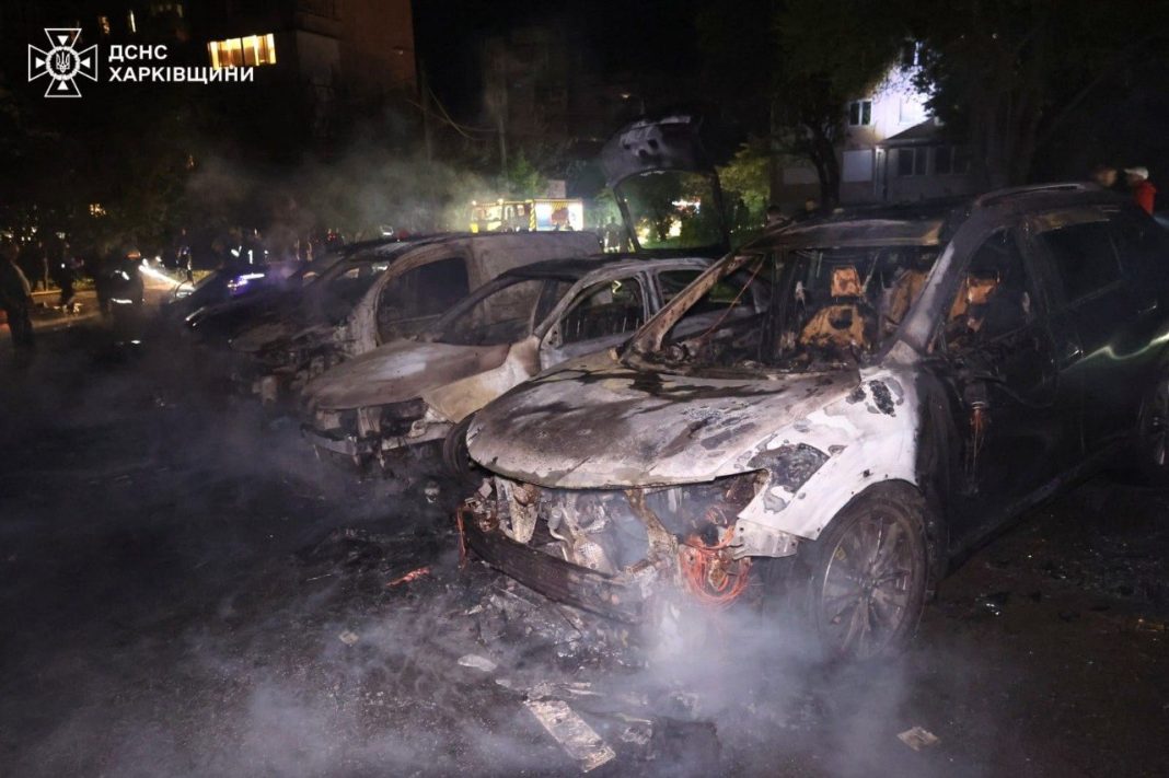Пожежа після атаки дронів у Харкові