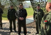 Lukashenko boasts of Russian Iskanders« Lukashenko inspects Iskander-M launcher in Belarus