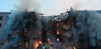 Fire in a residential building in Kyiv after shelling