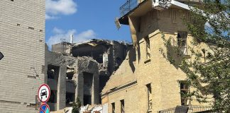 Russians destroy the building of the Main Department of the State Emergency Service in Podil Damage to the building of the Main Department of the State Emergency Service in Podil, Kyiv, after a Russian strike