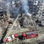 У Києві після атаки РФ пошкоджено майже 300 будівель