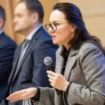 Українців 50+ масово повертають на роботу