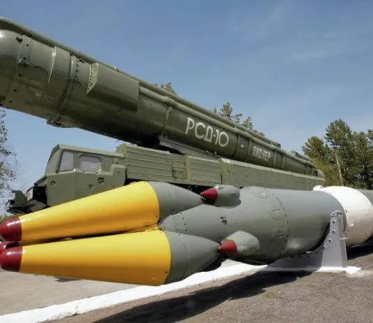 Російська ракета «Орєшнік»