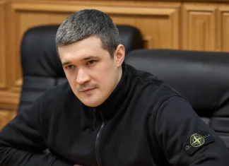 Звільнення військових почнеться восени: Федоров розкрив новий механізм Михайло Федоров під час інтерв’ю розповідає про механізм звільнення військових за указом президента.