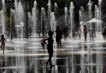 Температура в Німеччині та Польщі досягає +40°C під час хвилі спеки.
