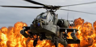 Вертоліт AH-64 Apache збили іранським дроном біля Ормузької протоки Американський військовий вертоліт AH-64 Apache у польоті біля узбережжя Ормузької протоки.