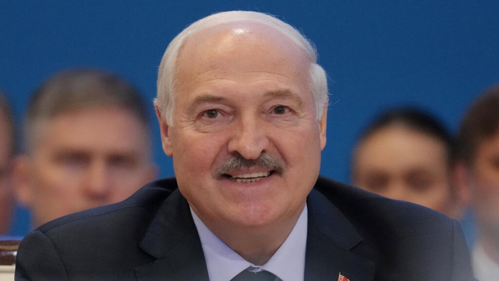 2026-05-29T121517Z-2059394219-RC2YILAYOT0Q-RTRMADP-3-KAZAKHSTAN-RUSSIA-SUMMIT Олександр Лукашенко під час виступу