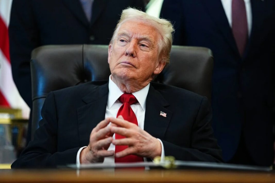 Donald Trump announces the threat of tariffs on Europe over the digital tax.