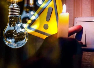 Відключення електроенергії в Україні: графіки погодинних вимкнень світла 30 червня