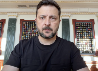 Президент України Володимир Зеленський під час звернення до народу.