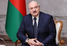Lukashenko explained why he does not want to drag Belarus into a war Alexander Lukashenko speaking against the backdrop of the Belarusian flag