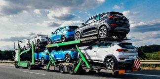 Buying a car will become more difficult: customs officers will tighten control over the import of used cars A truck transports a consignment of imported cars to Ukraine amid tightening customs controls