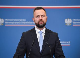 Poland is calling on Ukraine to review its historical policy as a condition for EU accession Poland’s Deputy Prime Minister Władysław Kosiniak-Kamysz at a press conference.