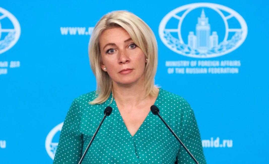 Screenshot_1 Офіційна представниця Міністерства закордонних справ Росії Марія Захарова під час публічного виступу коментує рішення України щодо російської мови