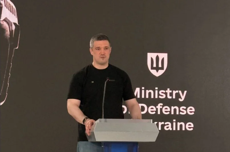 Міністр оборони України Михайло Федоров під час пресконференції про ракети SCALP.