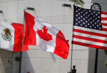 Перегляд USMCA. Прапори США, Мексики та Канади