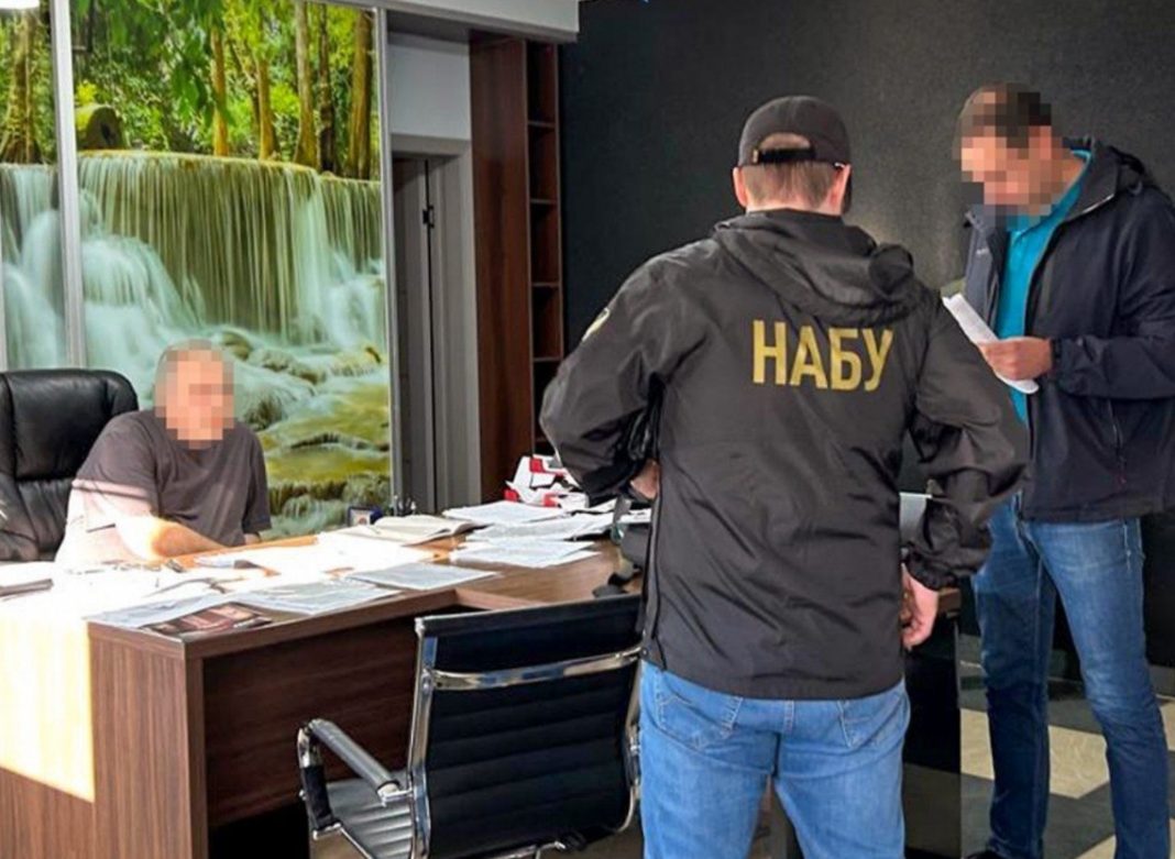 Викриття корупції в Енергоатомі.