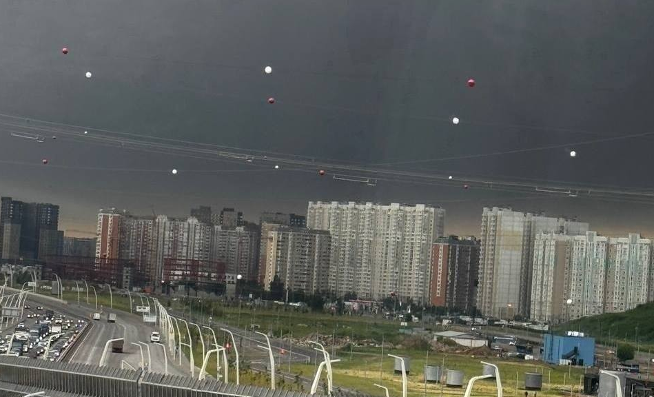 Screenshot_1 Чорний дим над Москвою після атки