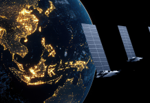 EU regulatory changes are threatening Starlink in Ukraine due to new requirements Супутники Starlink, що забезпечують зв'язок в Україні.