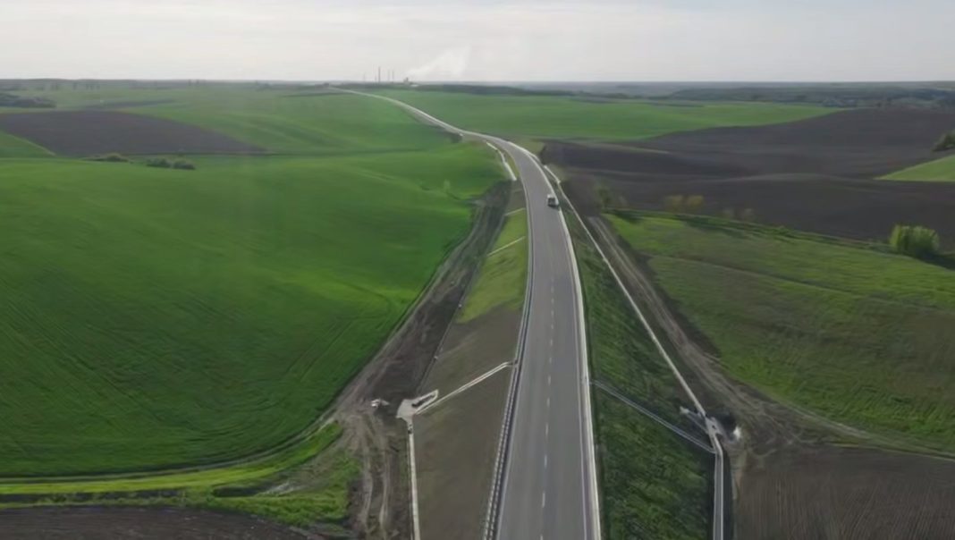 Rivne Northern Bypass Road with new infrastructure and bridge structures