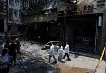 Готель у районі Малвія Нагар у Делі, де сталася пожежа з жертвами та постраждалими.