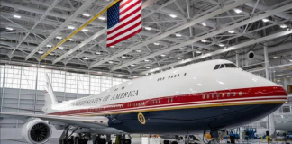Trump unveiled a new Boeing 747 presidential aircraft from Qatar Trump is unveiling a new Boeing 747, a gift from Qatar.