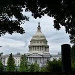 Палата представників США ухвалила резолюцію для обмеження військової діяльності Трампа