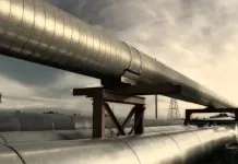 Пейзаж з трубами газопроводу під час будівництва в Алжирі.