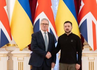 Стармер збирає Зеленського, Макрона і Мерца після відмови Путіна Зустріч Кіра Стармера з Володимиром Зеленським у Лондоні.