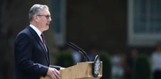 Кір Стармер оголошує про свою відставку з посади прем'єр-міністра Великої Британії.