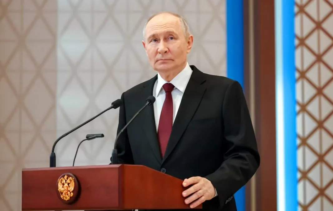 Screenshot_1 Президент Володимир Путін під час виступу на економічному форумі в Санкт-Петербурзі 2026 року.