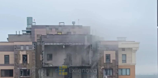 Дрони атакували Москву: удар по НПЗ і колапс в аеропортах Пожежа та дим над багатоповерхівкою в Москві після влучання безпілотника