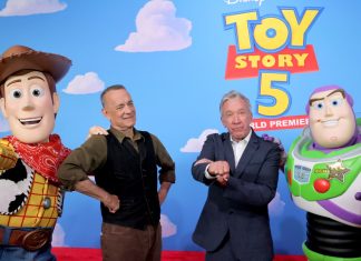 Том Генкс і Тім Аллен під час інтерв’ю про Toy Story 5 та вплив технологій на дітей