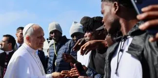 Папа Лев під час виступу на Канарських островах закликає до гуманності у ставленні до мігрантів.