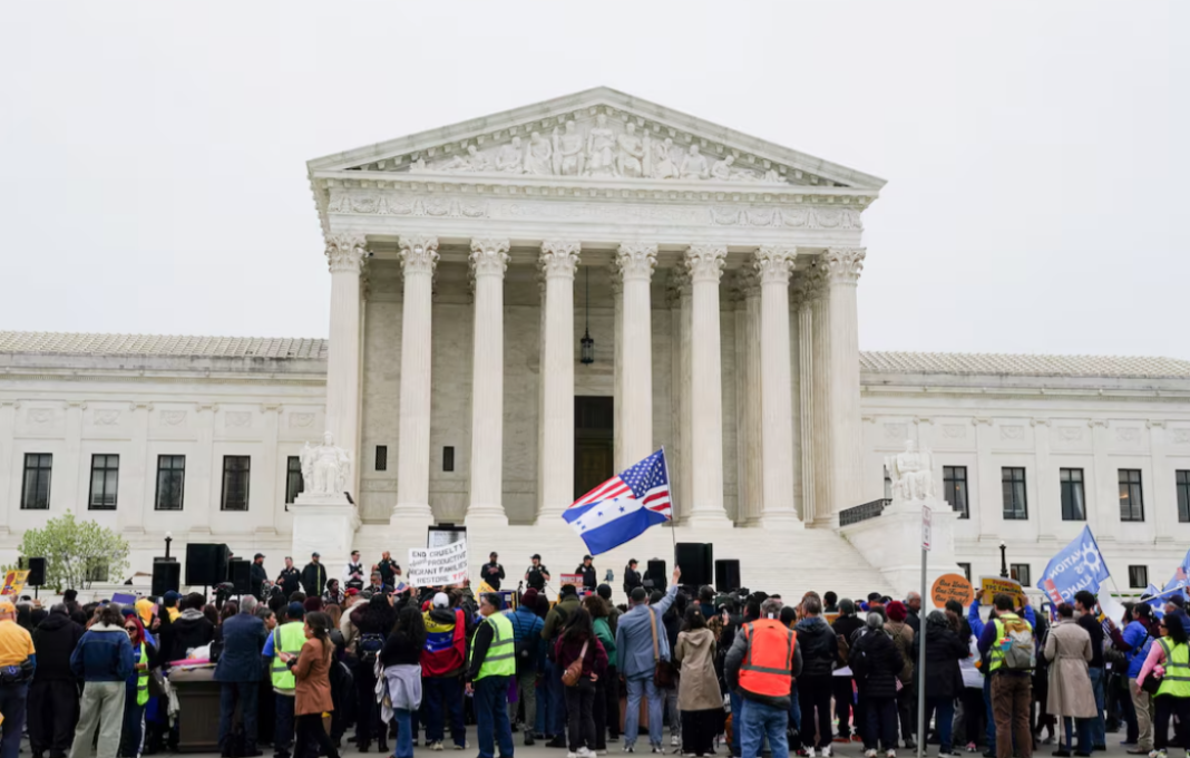Migrants in the US who hold Temporary Protected Status (TPS) are at risk of deportation.