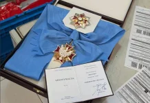 Зеленський повернув Орден Білого Орла Польщі після рішення про позбавлення Президент України Володимир Зеленський повертає Орден Білого Орла Польщі.