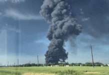 Пожежа і вибухи на військовій базі в Кронштадті після удару дронів СБУ