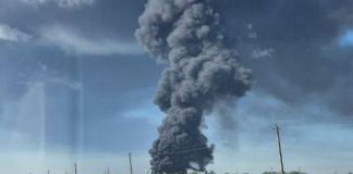 Fire and explosions at military base in Kronstadt after SBU drone strike