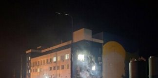 Росія вдарила по ядерному об’єкту біля ЧАЕС: пошкоджено сховище палива Пошкоджена будівля сховища відпрацьованого палива неподалік Чорнобильської АЕС після російського удару.