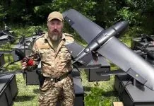Командувач СБС Роберт «Мадяр» Бровді