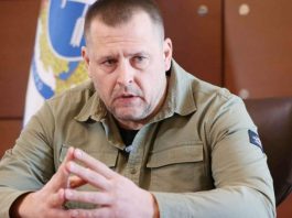 Мер Дніпра Борис Філатов під час сесії міської ради