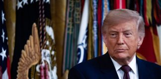 Президент США Дональд Трамп під час прес-конференції про санкції проти Ірану.