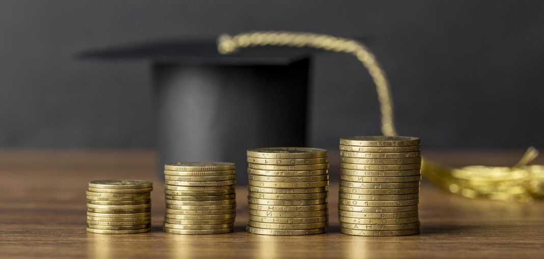 composition-of-education-growth-concept Студенти отримають державну підтримку у вигляді грантів.