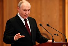 During his speech, Vladimir Putin declares control over Donbas and the possibility of negotiations with Ukraine.