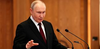 Володимир Путін під час виступу заявляє про контроль над Донбасом і можливість переговорів з Україною.