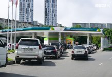 Fuel crisis in Russia: petrol shortages have spread across the country Long queues at petrol stations in Russia during the fuel crisis.