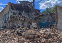 Пожежа в житловому будинку в Чернігівській області після атаки безпілотника