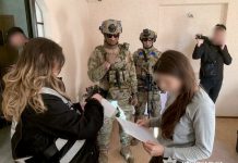 Правоохоронці під час операції з викриття злочинної організації з сексуальної експлуатації жінок